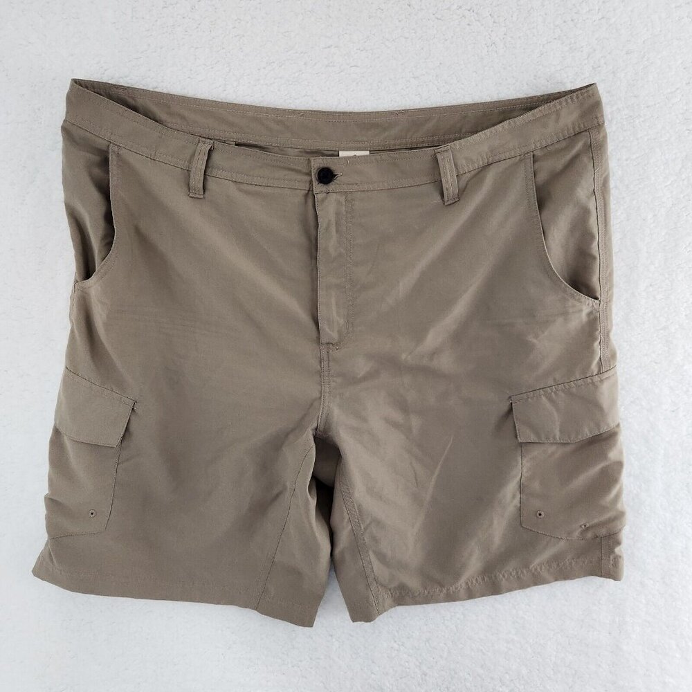 Magellan Size 42 Mens Shorts Cargo Brown Water Repellent Six Pocket